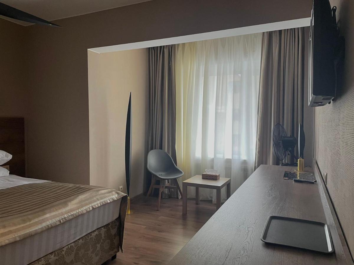 Hotel Gloria Deluxe 보로보예 외부 사진