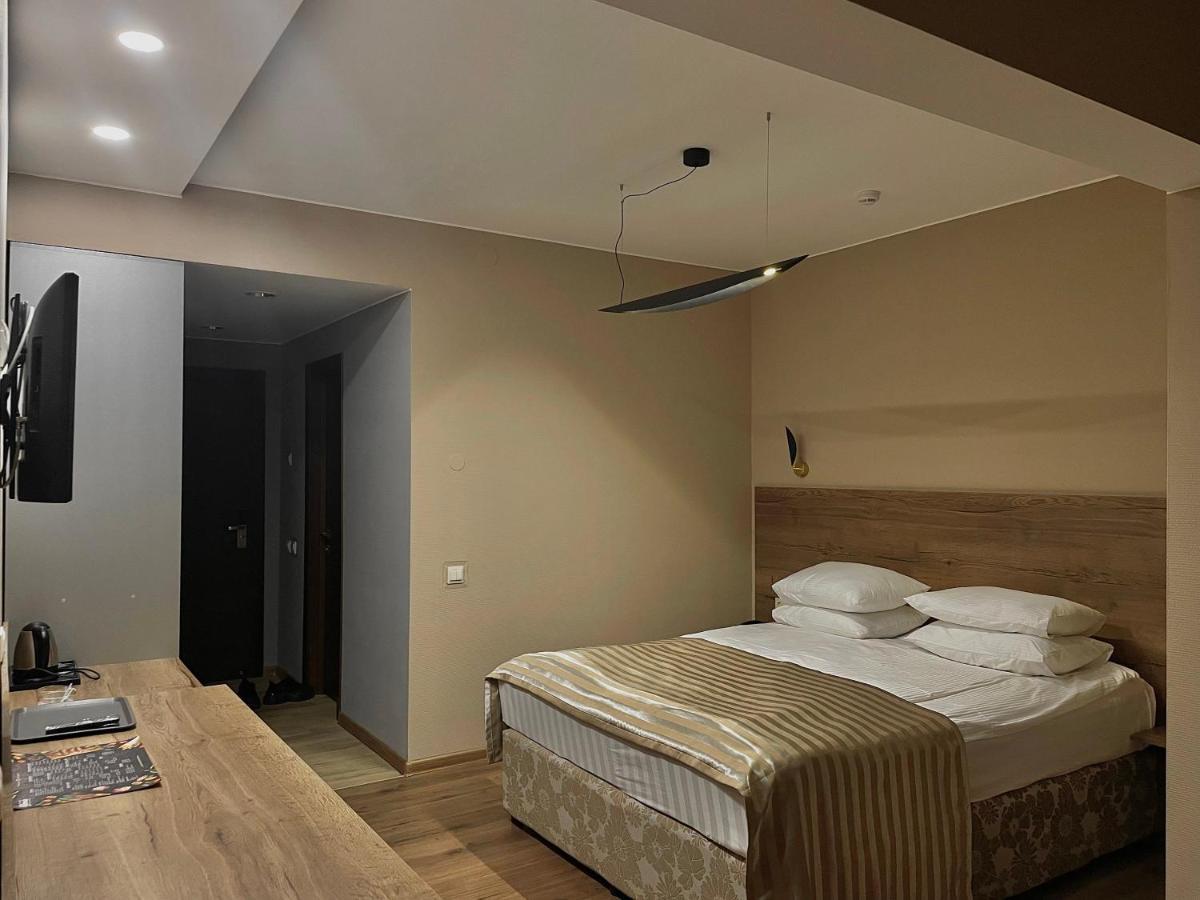 Hotel Gloria Deluxe 보로보예 외부 사진