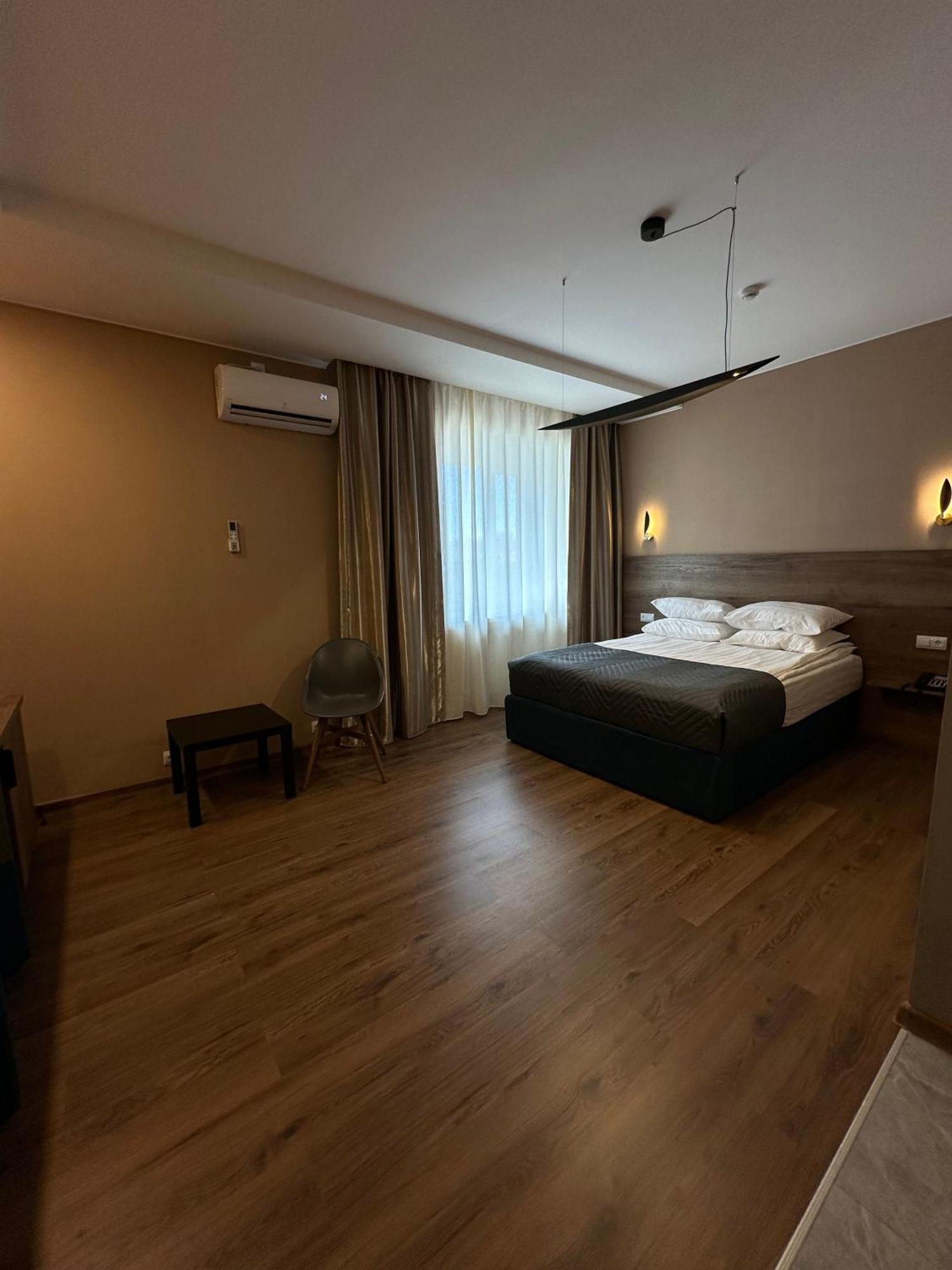 Hotel Gloria Deluxe 보로보예 외부 사진