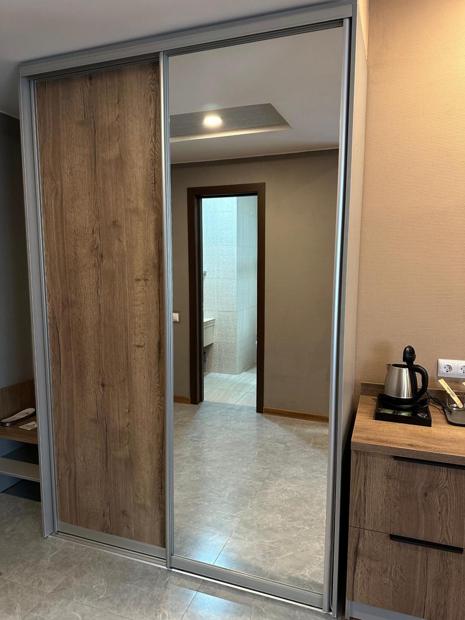 Hotel Gloria Deluxe 보로보예 외부 사진